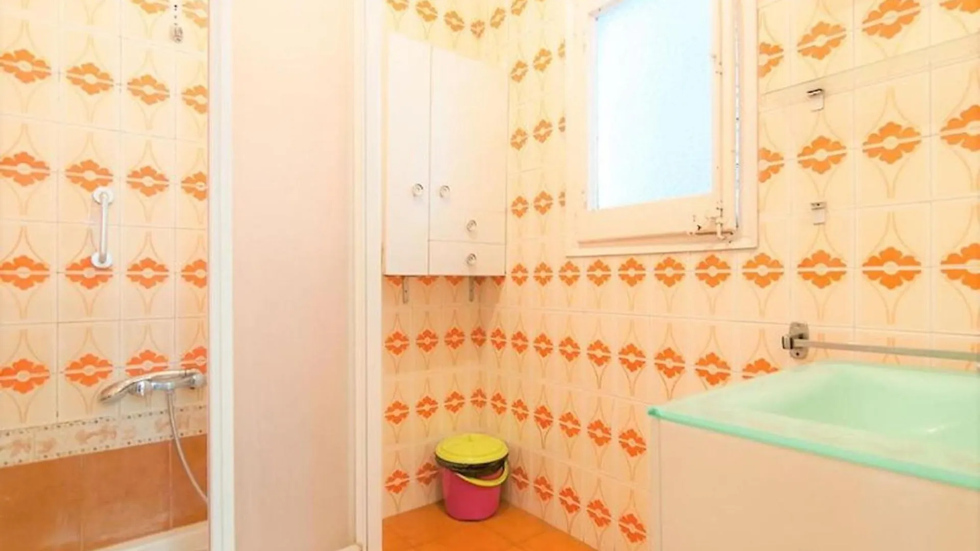 Private Room With 200M2 Sunny Terrace 8 Pensjonat